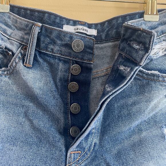 GRLFRND Cindy Shorts in Only With You Sz 25 Light Wash Ripped Distressed Cutoffs - Picture 9 of 13